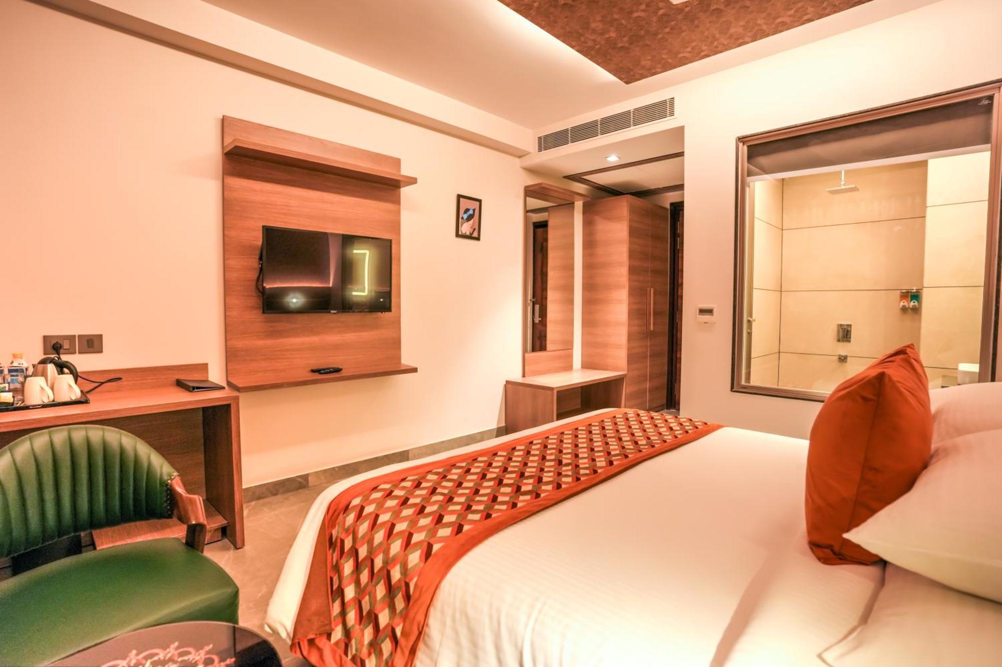 Rj Hotel - Managed By Atithi House Greater Noida Exterior foto