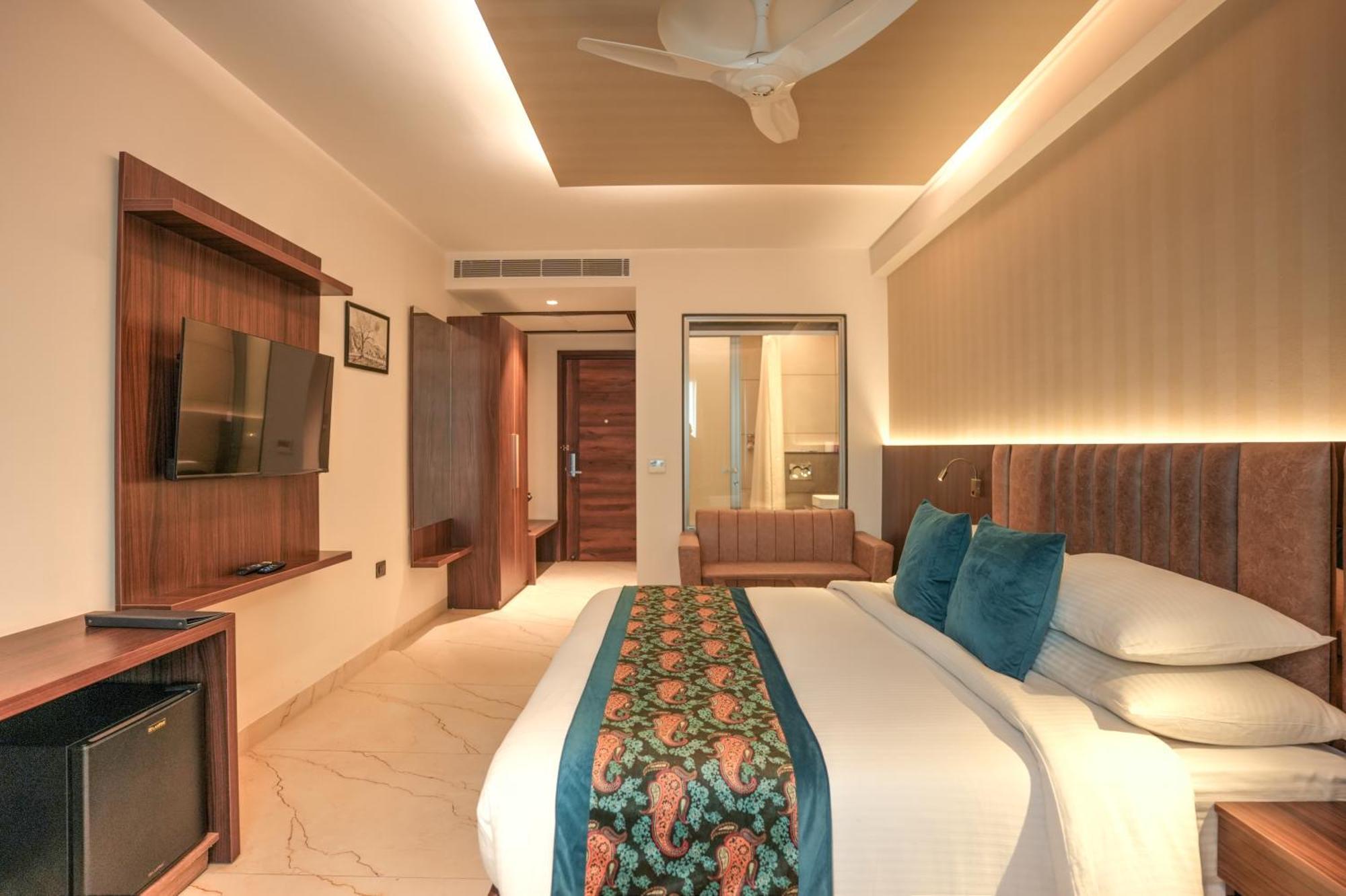 Rj Hotel - Managed By Atithi House Greater Noida Exterior foto