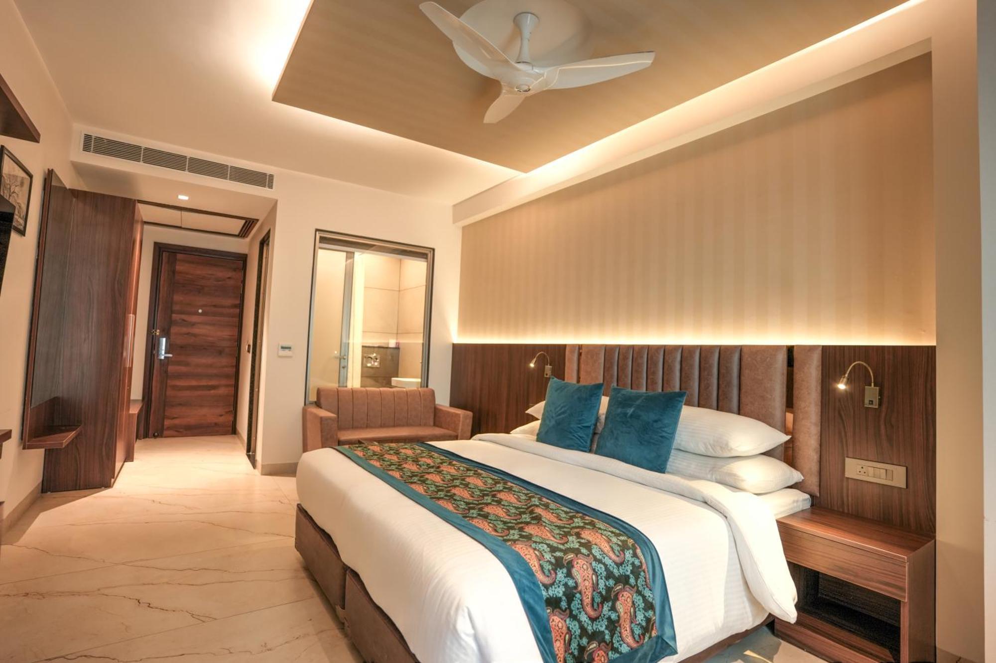 Rj Hotel - Managed By Atithi House Greater Noida Exterior foto