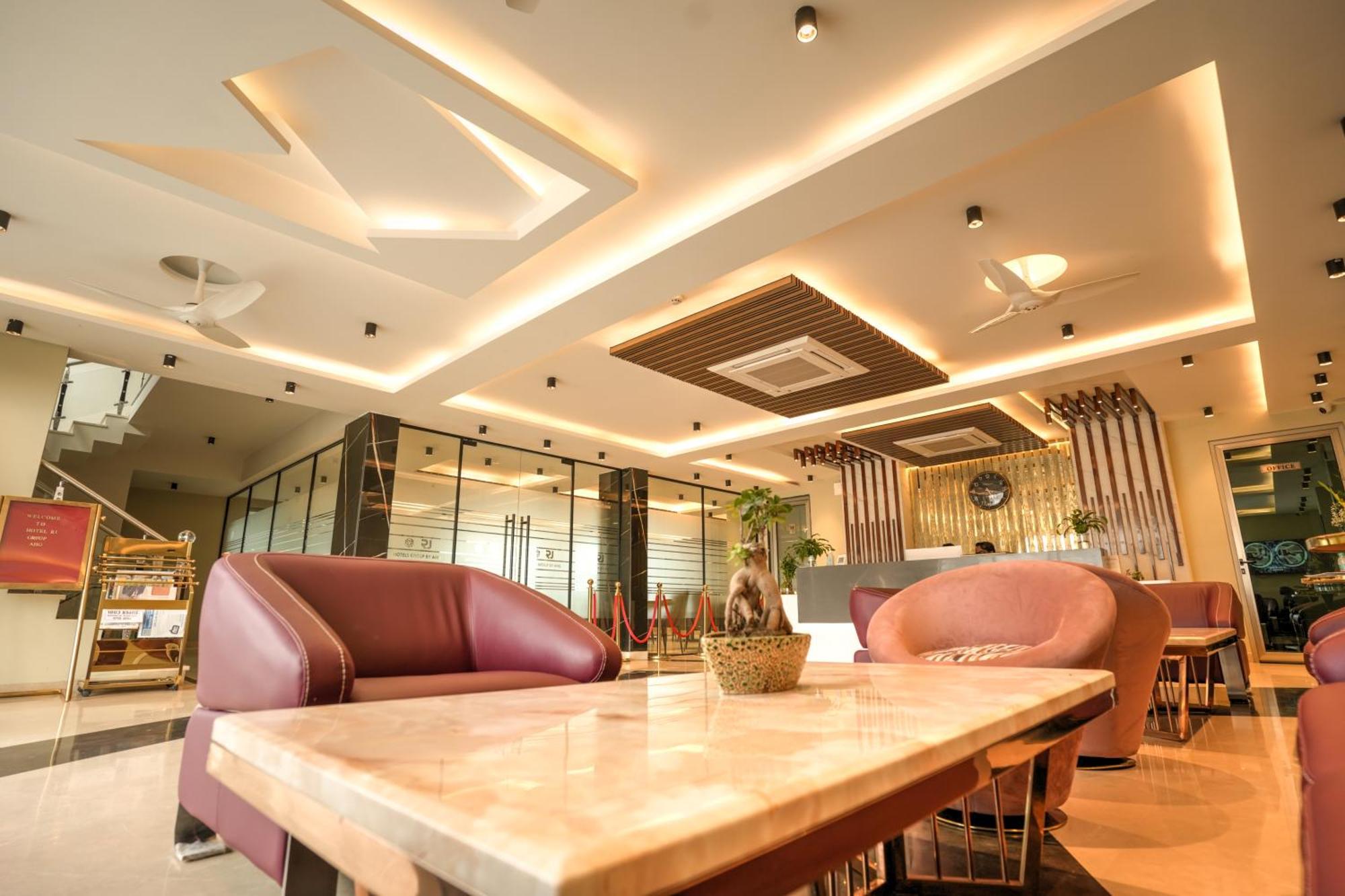 Rj Hotel - Managed By Atithi House Greater Noida Exterior foto